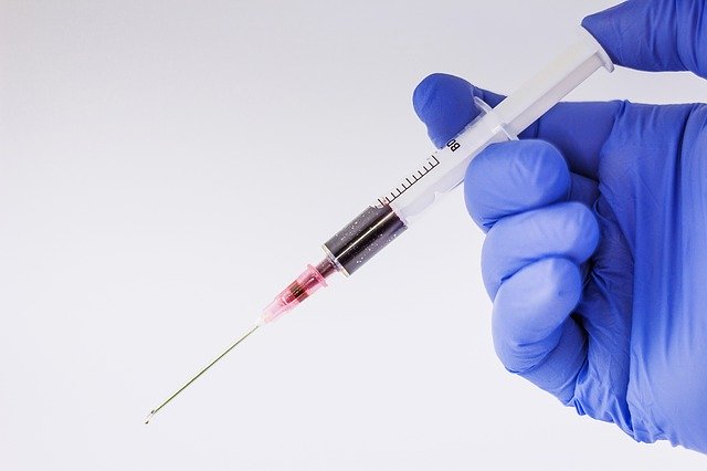 Bild: the-syringe-1291129_640 (Quelle: pixabay.com)