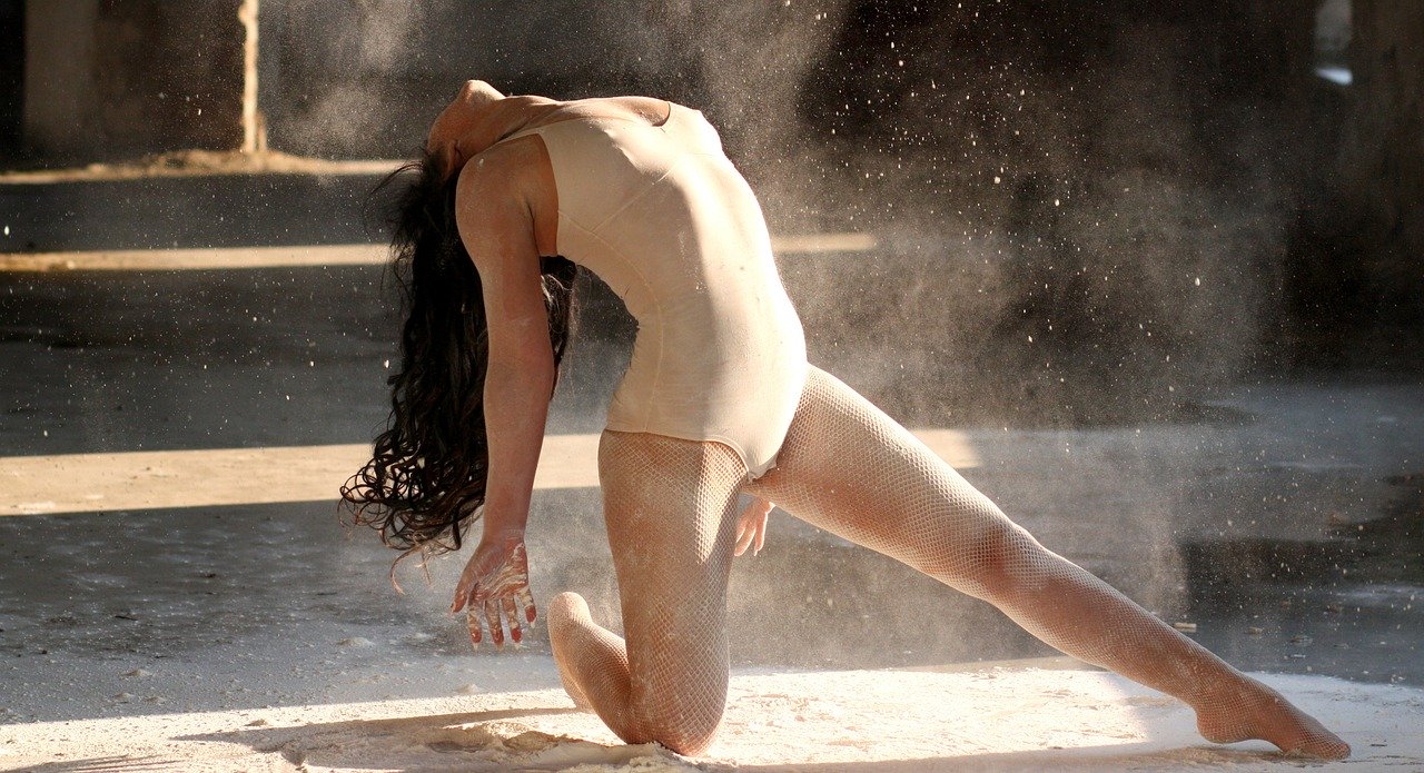 Bild: dancer-1284210_1280 (Quelle: pixabay.com)