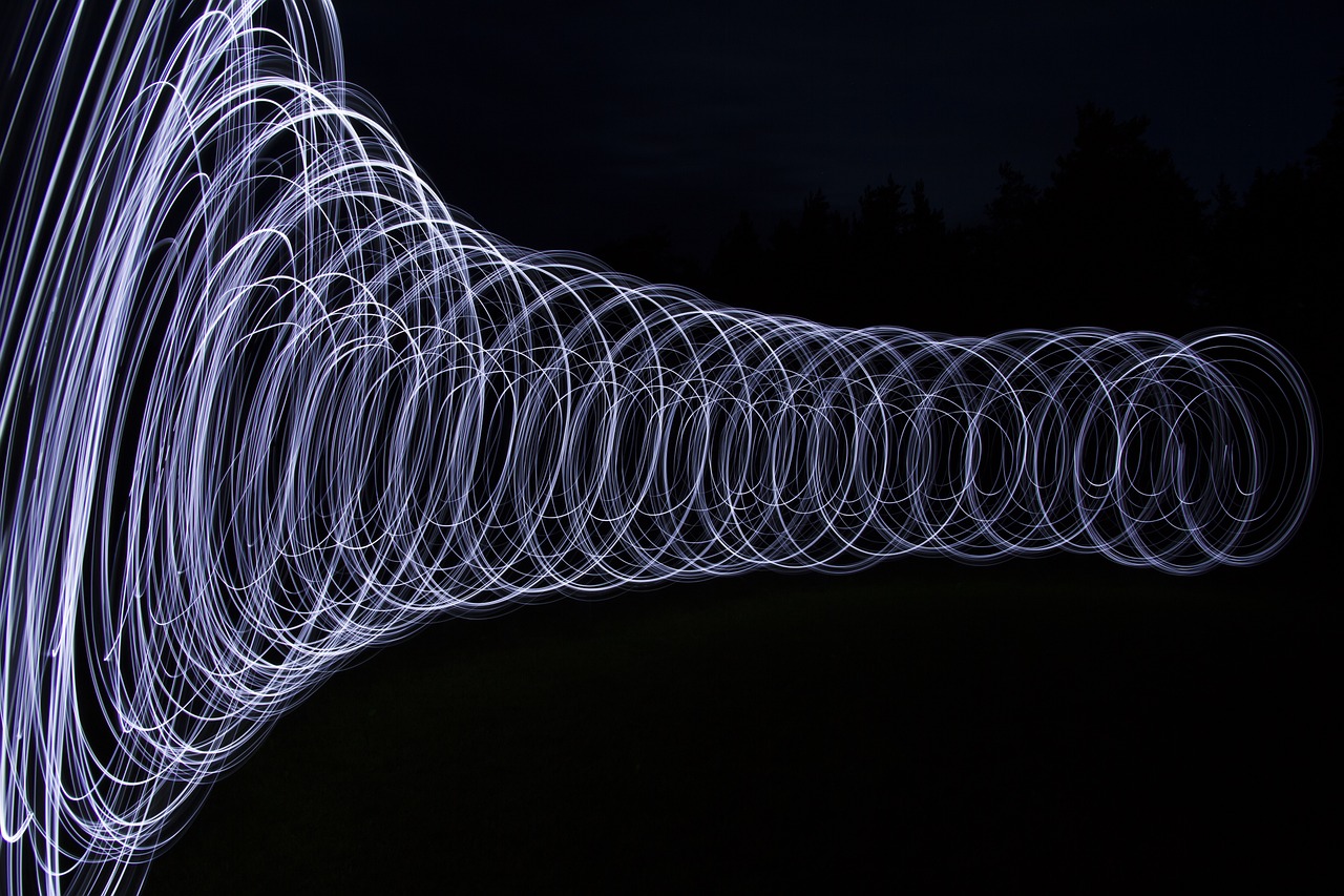 Bild: tunnel-of-light-2080708_1280 (Quelle: pixabay.com)